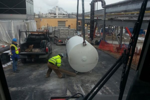 Picked cryo tank off truck flat. Then re-rigged using two lines.