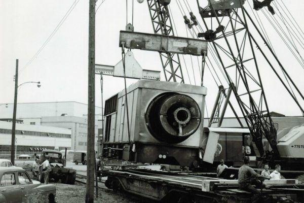 Mullins Rigging Test turbine for GE Schenectady – 115 Tons