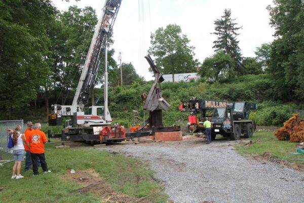 Mullins Rigging installation of 9/11 Memorial – Saratoga Springs, N.Y.